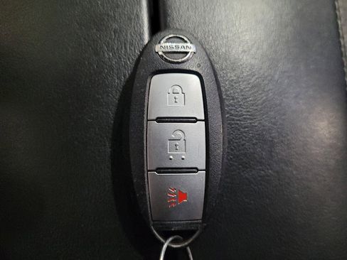 Used 2021 Nissan Rogue S AWD/4WD image 32