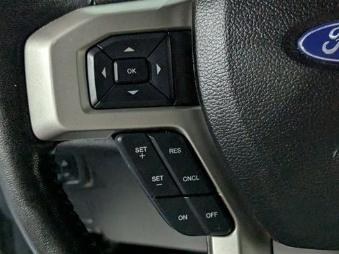 Used 2017 Ford F350 Lariat image 31