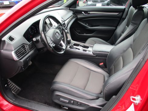 Certified 2018 Honda Accord Sport image 11