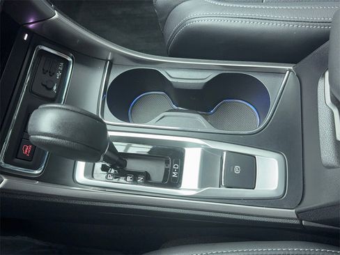 Used 2022 Subaru Ascent Limited w/ Technology Package image 33