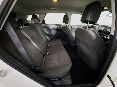 Used 2023 Kia Sportage LX image 26