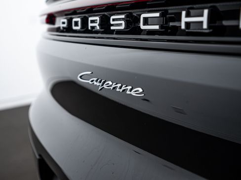 Certified 2026 Porsche Cayenne image 26