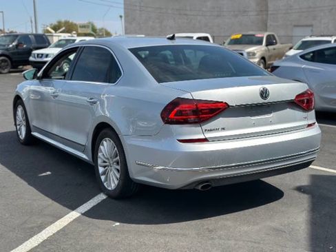 Used 2017 Volkswagen Passat 1.8T SE w/ SE Lighting Package image 5