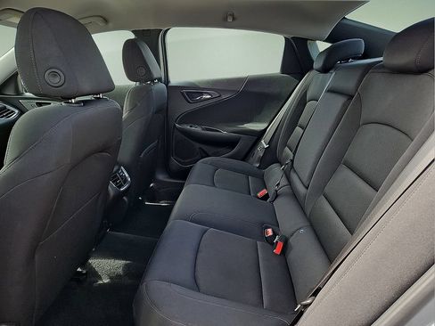 Used 2025 Chevrolet Malibu LT FWD image 13