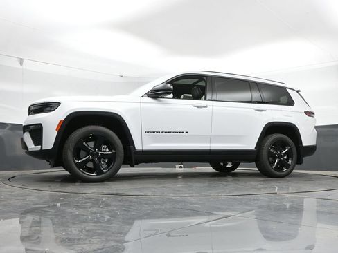 New 2026 Jeep Grand Cherokee L Limited AWD/4WD image 45