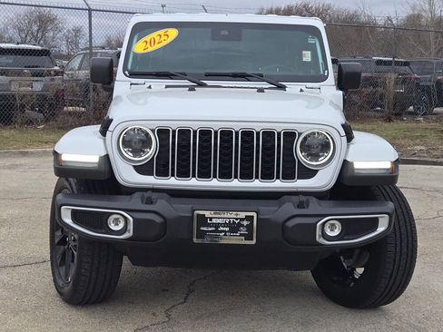 Certified 2025 Jeep Wrangler Sahara 4xe image 4