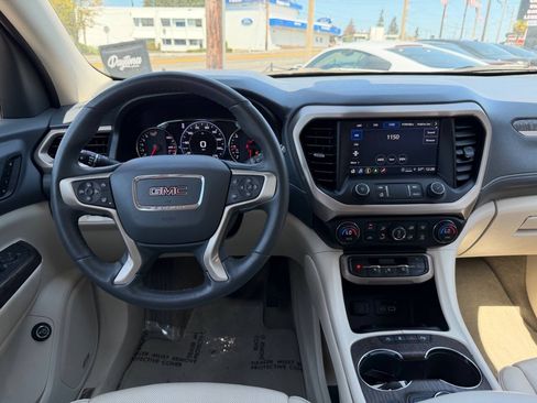 Used 2023 GMC Acadia Denali AWD/4WD image 31