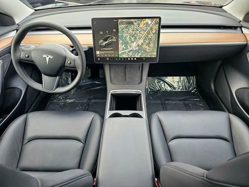 Used 2023 Tesla Model 3 Standard Range image 27