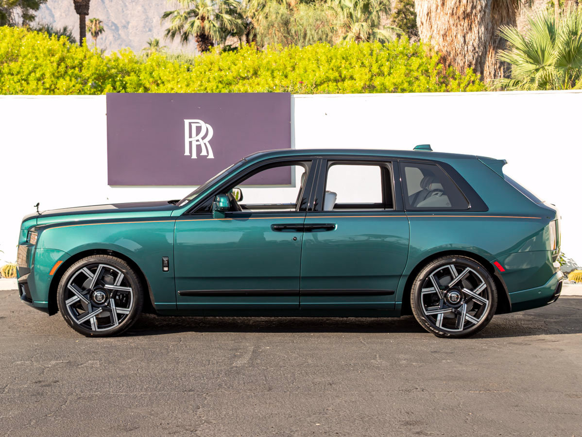 Used 2027 Rolls-Royce Cullinan Black Badge AWD/4WD image 3