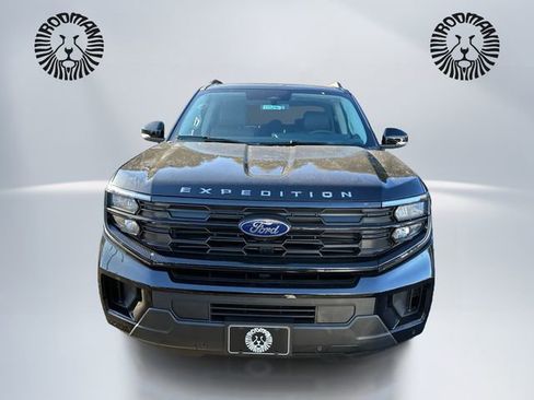 New 2026 Ford Expedition Max Active image 2