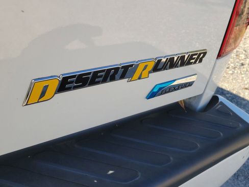 Used 2017 Nissan Frontier Desert Runner image 8