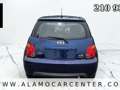 Used 2005 Scion xA FWD image 4