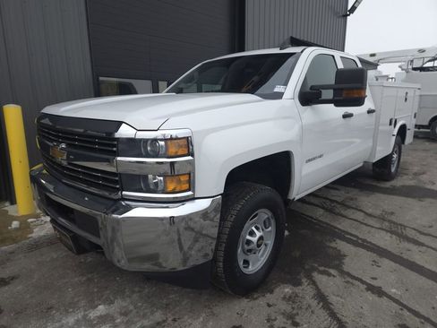 Used 2015 Chevrolet Silverado 2500 W/T w/ WT Convenience Package image 2