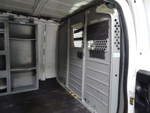 Used 2019 Chevrolet Express 2500 Extended w/ Driver Convenience Package image 18