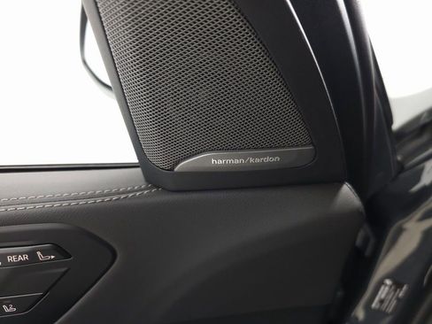 Used 2026 BMW X7 xDrive40i w/ Premium Package image 10