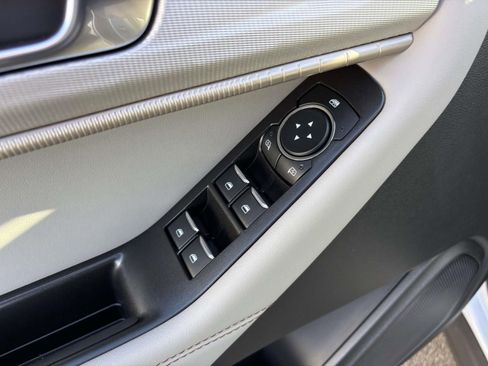 New 2026 Ford Explorer Active w/ Active Comfort Package image 13