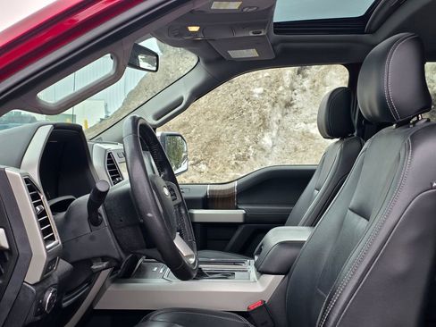 Used 2016 Ford F150 Lariat image 16