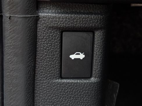 Used 2024 Honda Accord EX image 27