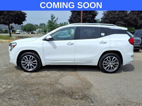 Used 2023 GMC Terrain Denali w/ LPO, Floor Liner Package AWD/4WD image 2