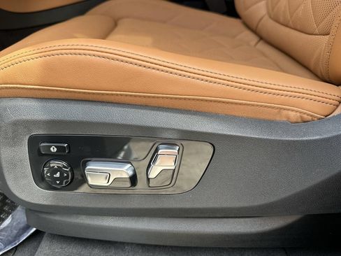 Used 2026 BMW X5 xDrive40i AWD/4WD image 15