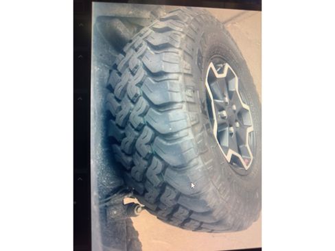 Used 2021 Jeep Gladiator Sport image 22