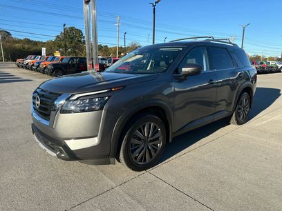 Used 2025 Nissan Pathfinder SL w/ SL Premium Package