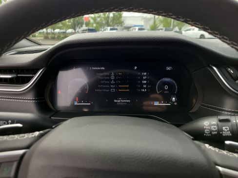 Used 2023 Jeep Grand Cherokee L Laredo image 26