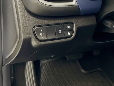 Used 2023 Kia Seltos S image 11