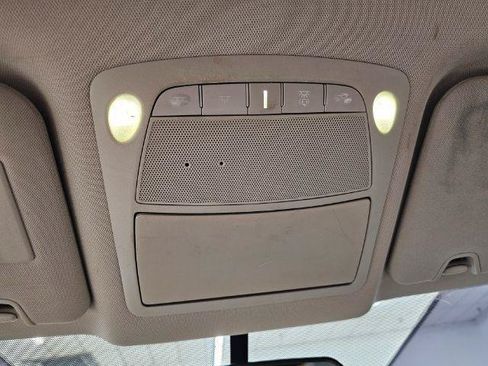 Used 2018 Nissan Rogue SV AWD/4WD image 25