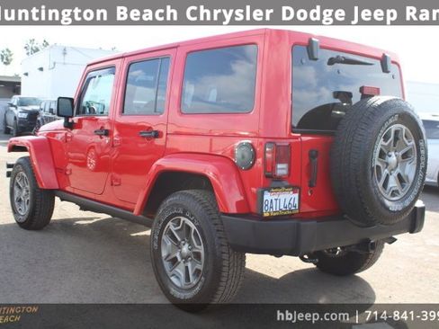 Used 2017 Jeep Wrangler Unlimited Rubicon w/ Connectivity Group image 3