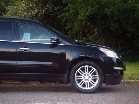 Used 2014 Chevrolet Traverse LT w/ All-Star Edition AWD/4WD image 31