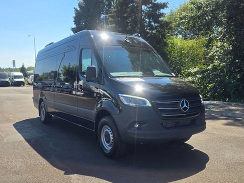 New 2026 Mercedes-Benz Sprinter 2500 image 8
