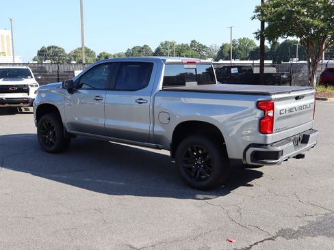 Used 2025 Chevrolet Silverado 1500 RST AWD/4WD image 8