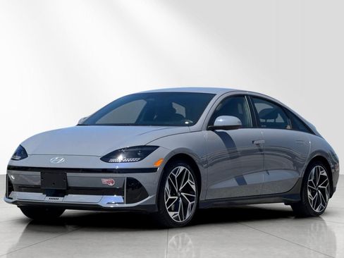 Used 2024 Hyundai Ioniq 6 SEL RWD image 8