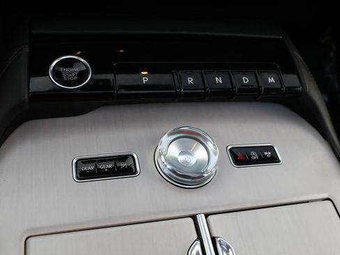 Used 2025 Lincoln Navigator Reserve AWD/4WD image 23