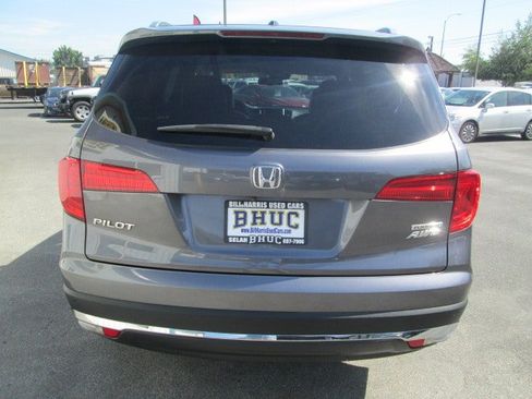 Used 2017 Honda Pilot Touring image 5