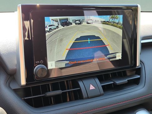 Certified 2025 Toyota RAV4 SE image 28