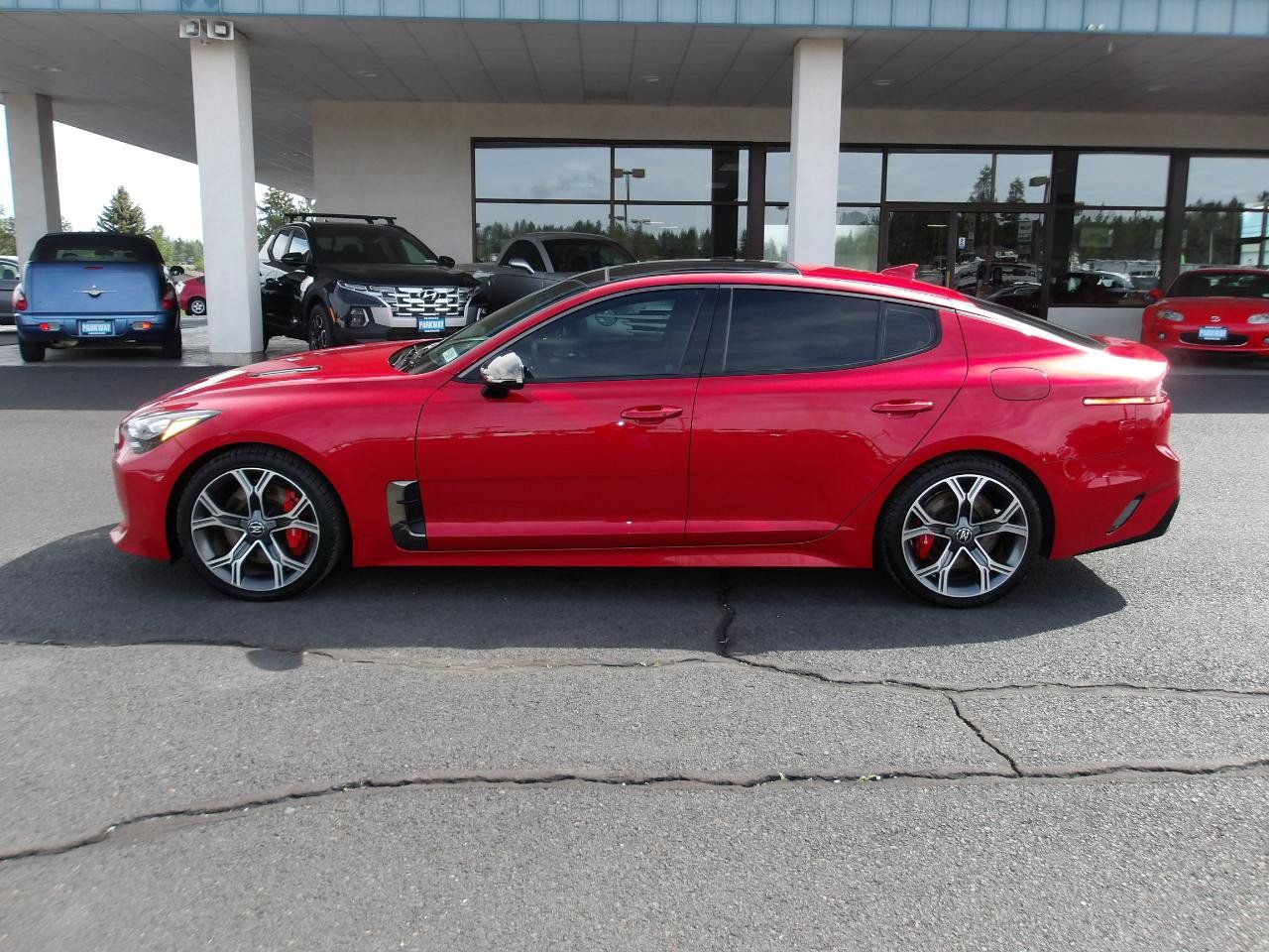 Used 2018 Kia Stinger GT2 RWD image 2