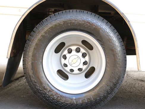 Used 2021 Chevrolet Express 3500 w/ Power Convenience Package RWD image 39