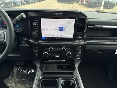 New 2026 Ford F250 Lariat w/ Black Appearance Package AWD/4WD image 2