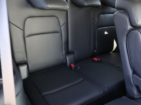 Used 2024 Nissan Pathfinder SL image 14