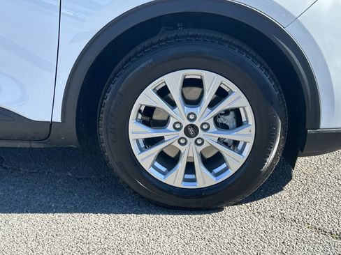 Used 2025 Ford Escape Active image 12