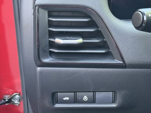 New 2026 Nissan Sentra SV w/ SV Convenience Package FWD image 13