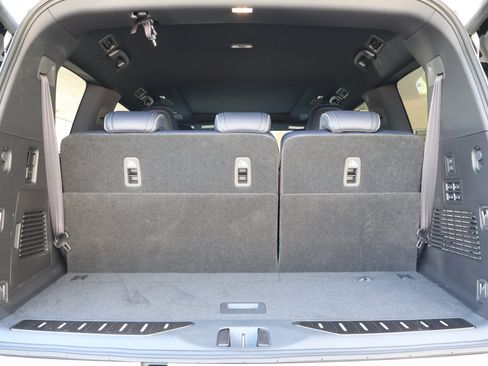 Certified 2026 INFINITI QX80 4WD image 19