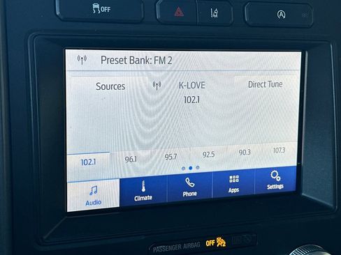 Used 2020 Ford Expedition XLT w/ Equipment Group 202A RWD image 21