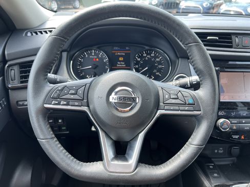 Used 2020 Nissan Rogue SL AWD/4WD image 18