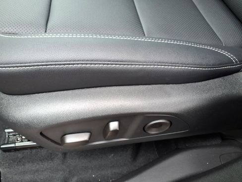 New 2026 Chevrolet Traverse LT w/ Driver Confidence Package image 10