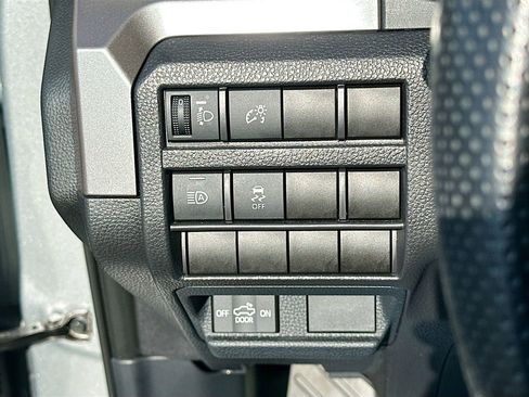 Used 2024 Toyota Tacoma SR5 image 9