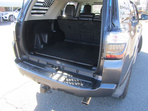 Used 2015 Toyota 4Runner SR5 Premium image 20