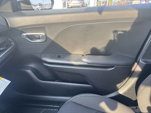 New 2026 Kia K4 LX image 21